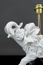 将图片加载到图库查看器,Paire de Lampes Sculpturales en Céramique Blanche , Éléphants, Italie, Circa 1970