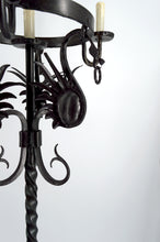 将图片加载到图库查看器,Important lampadaire en fer forgé à décor de dragons, Style néo-gothique, Art nouveau / Liberty, Italie, vers 1900