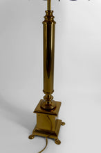 Загрузить изображение в средство просмотра галереи, Exceptionnelle lampe de table de style Tiffany – Bronze doré et vitrail opalescent – XXe siècle