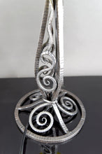 将图片加载到图库查看器,Paire de Lampes en Fer Forgé & Tulipes en Verre Soufflé Vert-Jaune, France, Art Déco, circa 1930