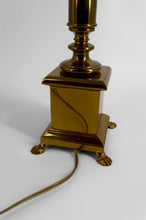 Загрузить изображение в средство просмотра галереи, Exceptionnelle lampe de table de style Tiffany – Bronze doré et vitrail opalescent – XXe siècle