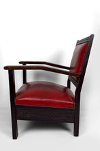 Lade das Bild in den Galerie-Viewer, Paire de Fauteuils Art Deco Colonial en Bois Sculpté, Algérie Française, Circa 1930