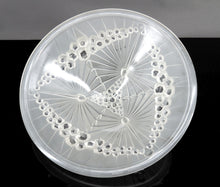 将图片加载到图库查看器,Lampe de table Art Déco en bronze nickelé et verrerie Schneider "Libellules" – France, vers 1930