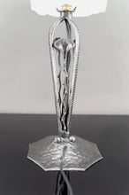 将图片加载到图库查看器,Lampe Art Déco en Fer Forgé, Tulipe Florale signée Degué, France, circa 1930
