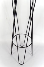 Загрузить изображение в средство просмотра галереи, Porte-manteau « Clé de sol », par Roger Féraud, circa 1950