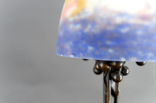 Загрузить изображение в средство просмотра галереи, Lampe Art Nouveau/ Deco en bronze et pâte de verre signée Muller Frères Lunéville, France, vers 1920