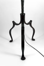 将图片加载到图库查看器,Important lampadaire en fer forgé à décor de dragons, Style néo-gothique, Art nouveau / Liberty, Italie, vers 1900