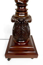 将图片加载到图库查看器,Important Lampadaire Colonne Victorienne Torsadée en Noyer Massif, Royaume-Uni, Style Tudor, Circa 1900