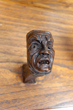 Загрузить изображение в средство просмотра галереи, Original Vestiaire Mural, Patères Sculptées sur un Thème Fantastique: Sorcières, Diable et Démons, Art Nouveau Gothique, Début XXe