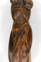 Загрузить изображение в средство просмотра галереи, Importante Sculpture de Corps de Femme, Cèdre et Chêne, Brutalisme, France, Circa 1970