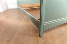 将图片加载到图库查看器,Lit Art Nouveau en bois sculpté et peint, Thème floral : Pavots / Coquelicots, France, vers 1900