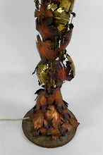 将图片加载到图库查看器,Important lampadaire "Vigne" en métal patiné, Hollywood Regency, Circa 1960