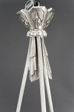 Загрузить изображение в средство просмотра галереи, Rare lustre Art déco à trois feux signé Muller Frères, modèle « Paons », Bronze nickelé, France, vers 1925