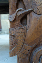 将图片加载到图库查看器,Important banc indonésien en bois de teck sculpté, Début XXe