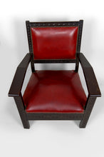 Lade das Bild in den Galerie-Viewer, Paire de Fauteuils Art Deco Colonial en Bois Sculpté, Algérie Française, Circa 1930