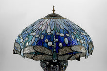 将图片加载到图库查看器,Importante lampe de salon Art Nouveau, Bronze patiné et Vitrail, d'après Tiffany Studios, Années 1980