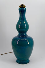 将图片加载到图库查看器,Importante lampe en porcelaine émaillée bleu craquelé – France, circa 1950