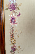 将图片加载到图库查看器,Important Ensemble de Trois Tapisseries Indochinoises Brodées de Soie Tigres et Cerfs Axis – Vietnam, Époque Coloniale, vers 1930