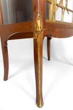 将图片加载到图库查看器,Vitrine Art Nouveau, Bronzes dorés sur un thème floral, France, vers 1900