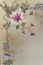 将图片加载到图库查看器,Important Ensemble de Trois Tapisseries Indochinoises Brodées de Soie Tigres et Cerfs Axis – Vietnam, Époque Coloniale, vers 1930