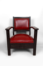 Lade das Bild in den Galerie-Viewer, Paire de Fauteuils Art Deco Colonial en Bois Sculpté, Algérie Française, Circa 1930