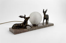 Загрузить изображение в средство просмотра галереи, Lampe Veilleuse Sculpturale Art Déco aux cerfs – vers 1930