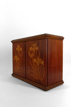 将图片加载到图库查看器,Armoire murale Art Nouveau en bois marqueté d'iris et de papillons, France, XXe