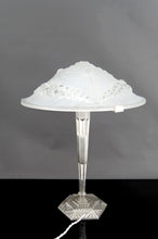 将图片加载到图库查看器,Lampe de table Art Déco en bronze nickelé et verrerie Schneider "Libellules" – France, vers 1930