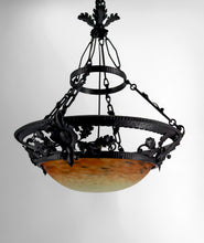 Load image into Gallery viewer, Lustre/Suspension en Fer Forgé et Pâte de Verre Soufflée, Attribué à Muller Frères Lunéville, Art Nouveau / Art Déco, France, circa 1900-1920