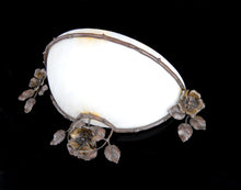 Загрузить изображение в средство просмотра галереи, Applique murale Art Déco en fer forgé et albâtre – France, vers 1920