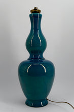 将图片加载到图库查看器,Importante lampe en porcelaine émaillée bleu craquelé – France, circa 1950
