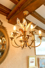 Load image into Gallery viewer, Important lustre "Calla Lily" par Hans Kögl, Métal Doré et Argenté, Cristal, circa 1970