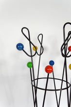 Загрузить изображение в средство просмотра галереи, Porte-manteau « Clé de sol », par Roger Féraud, circa 1950