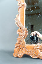 Загрузить изображение в средство просмотра галереи, Miroir en Bois Sculpté de Dragons, Indochine, Circa 1900