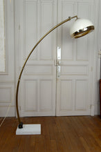 将图片加载到图库查看器,Important Lampadaire Arc Réglable, Socle en Marbre de Carrare, Italie, Circa 1970