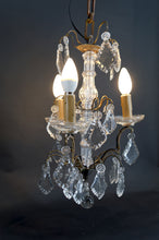 将图片加载到图库查看器,Lustre cage en bronze et cristal de Baccarat, 3 feux, Style Louis XV / Transition – France, vers 1900