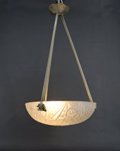 Load image into Gallery viewer, Lustre / Suspension / Vasque par Noverdy, Monture en Bronze Argenté, Art Deco, France, Circa 1930