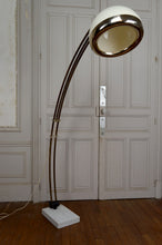 将图片加载到图库查看器,Important Lampadaire Arc Réglable, Socle en Marbre de Carrare, Italie, Circa 1970