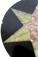 Загрузить изображение в средство просмотра галереи, Exceptionnelle table basse en bronze et marqueterie de marbres, France ou Italie, circa 1960