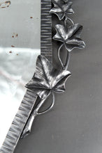 Загрузить изображение в средство просмотра галереи, Miroir en Fer Forgé signé Serva, Art Déco, École de Nancy, France Circa 1925