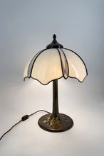 Загрузить изображение в средство просмотра галереи, Lampe de table de style Tiffany – vers 1980