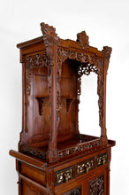 将图片加载到图库查看器,Important Cabinet Asiatique en bois sculpté, Vietnam ou Chine, Circa 1880