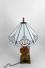 Загрузить изображение в средство просмотра галереи, Lampe « Rose des Sables » en Bronze & Abat-jour Vitrail — vers 1970