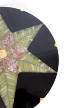 Загрузить изображение в средство просмотра галереи, Exceptionnelle table basse en bronze et marqueterie de marbres, France ou Italie, circa 1960