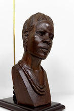 Загрузить изображение в средство просмотра галереи, Importante Lampe Sculpturale, Buste en Ebene de Femme Africaine, par Alexs Mutasa, Circa 1970
