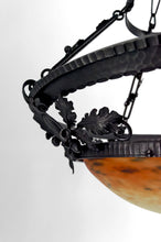 Load image into Gallery viewer, Lustre/Suspension en Fer Forgé et Pâte de Verre Soufflée, Attribué à Muller Frères Lunéville, Art Nouveau / Art Déco, France, circa 1900-1920