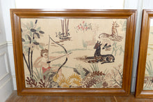 将图片加载到图库查看器,Exceptionnelle paire d'importantes tapisseries brodées Art Déco à décor de chasse primitive mythifiée, France, Vers 1930