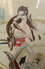 将图片加载到图库查看器,Exceptionnelle paire d'importantes tapisseries brodées Art Déco à décor de chasse primitive mythifiée, France, Vers 1930