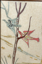 将图片加载到图库查看器,Exceptionnelle paire d'importantes tapisseries brodées Art Déco à décor de chasse primitive mythifiée, France, Vers 1930