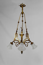 Load image into Gallery viewer, Lustre / chandelier de style Louis XVI / Neoclassique en Bronze doré, France, Circa 1900